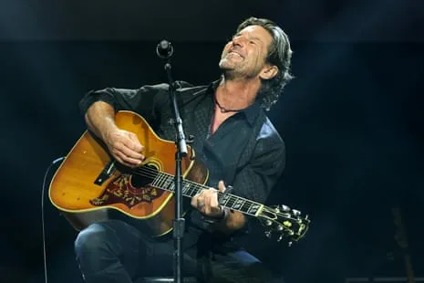 Brett James Dies in Aviation Tragedy